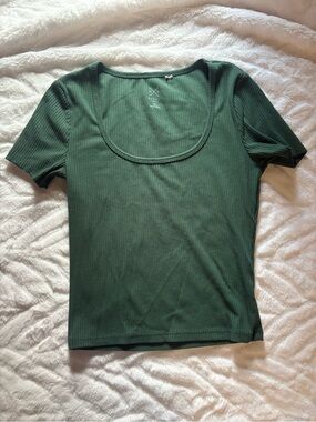 PacSun Ribbed Scoop Neck Tee in Dark Green